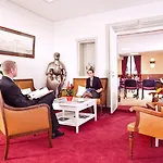 De La Couronne Hotel Morges