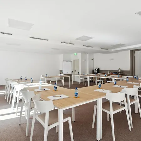 De La Couronne 酒店 3*