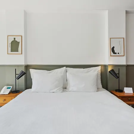 De La Couronne Hotel 3*