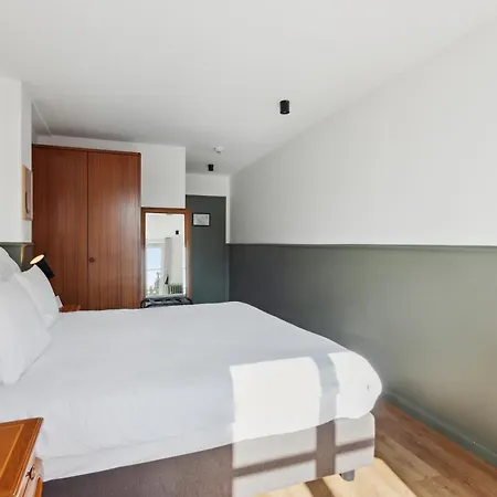 De La Couronne Hotel 3*