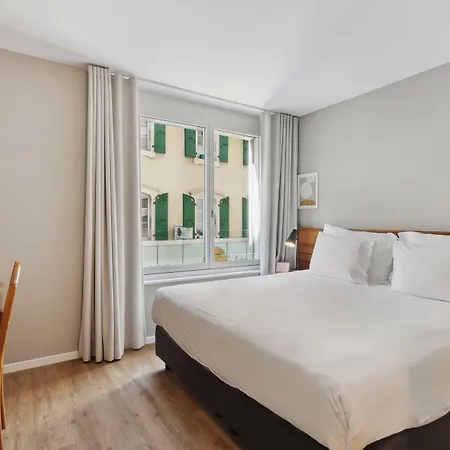 De La Couronne Otel Morges