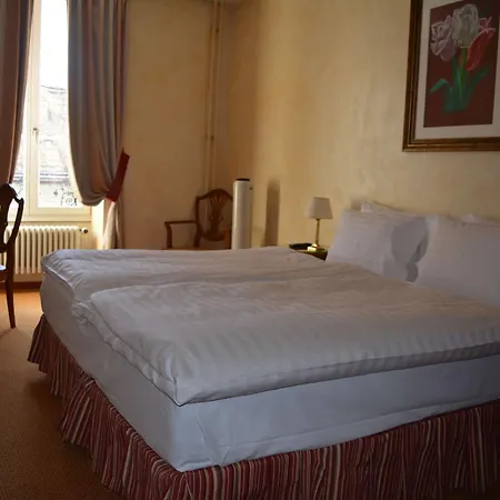 De La Couronne Hotel 3*