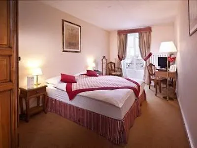 De La Couronne Hotel 3*