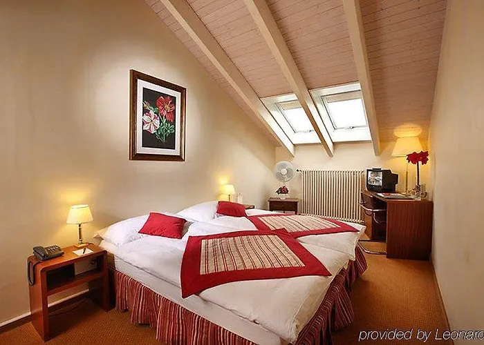 De La Couronne Otel 3*