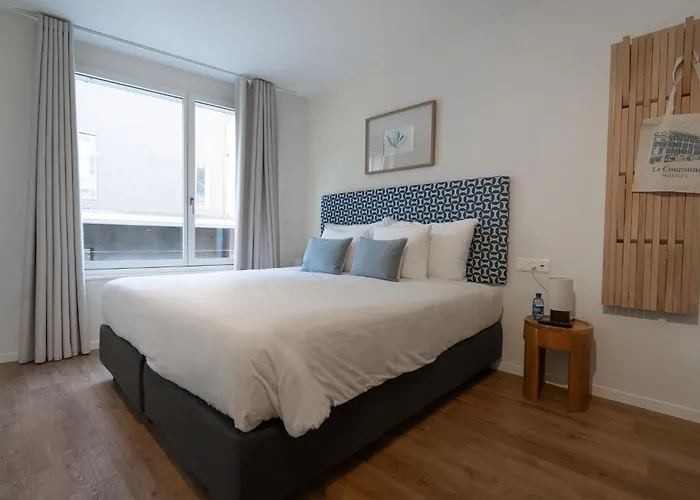 Otel De La Couronne 3*