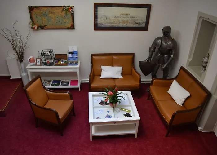 De La Couronne Hotel