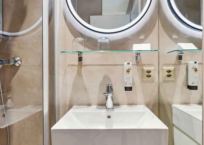 De La Couronne Otel 3*