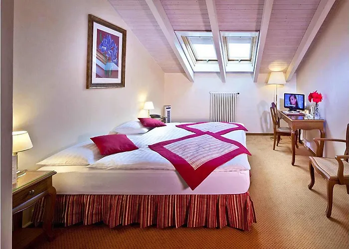 De La Couronne Otel Morges