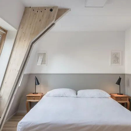 De La Couronne Hotel 3*