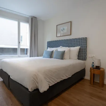 Hotel De La Couronne 3*