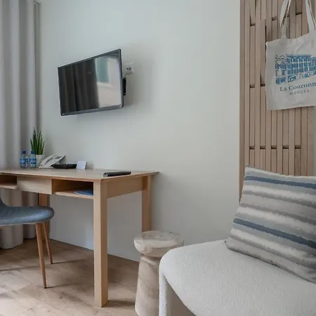 De La Couronne مورغز