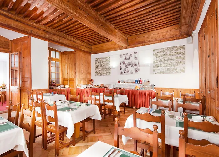 فندق De La Couronne مورغز