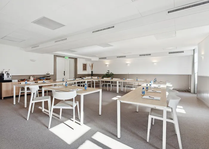 De La Couronne مورغز