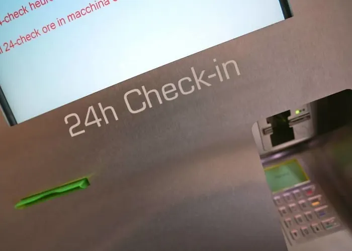 De La Couronne فندق مورغز